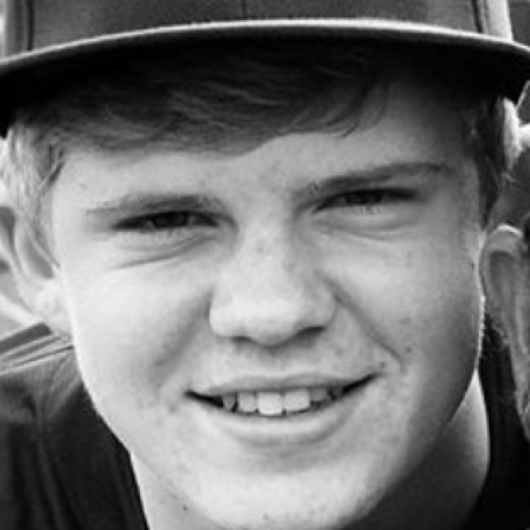 Meet your Posher, Daniel - Picture 1 of 1